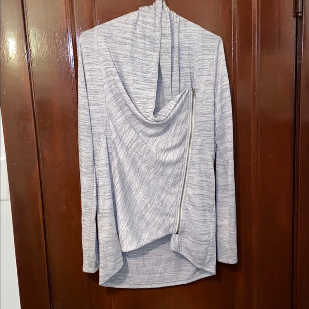Hollister sweater